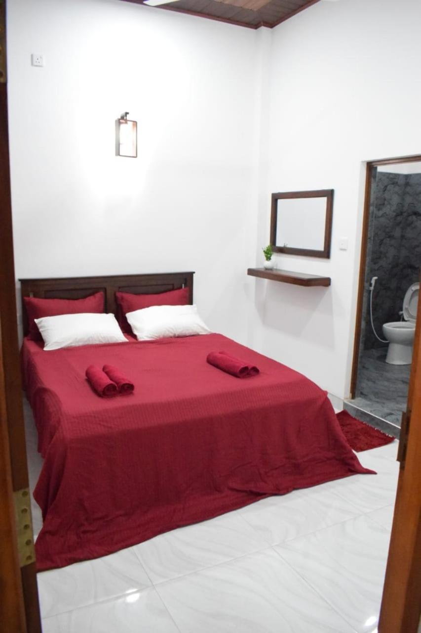 The Alexis'S Guest House Negombo Exterior photo