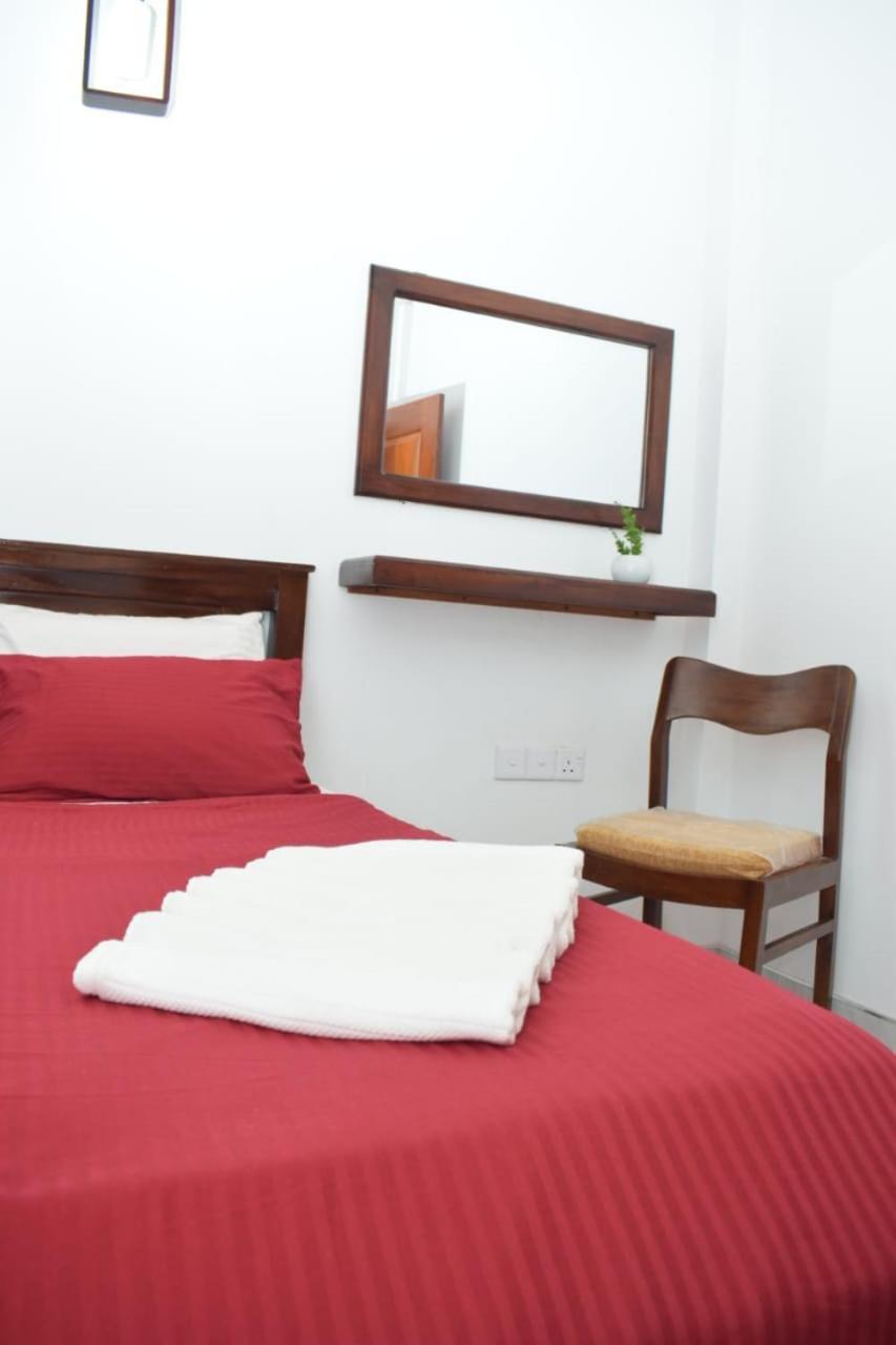 The Alexis'S Guest House Negombo Exterior photo